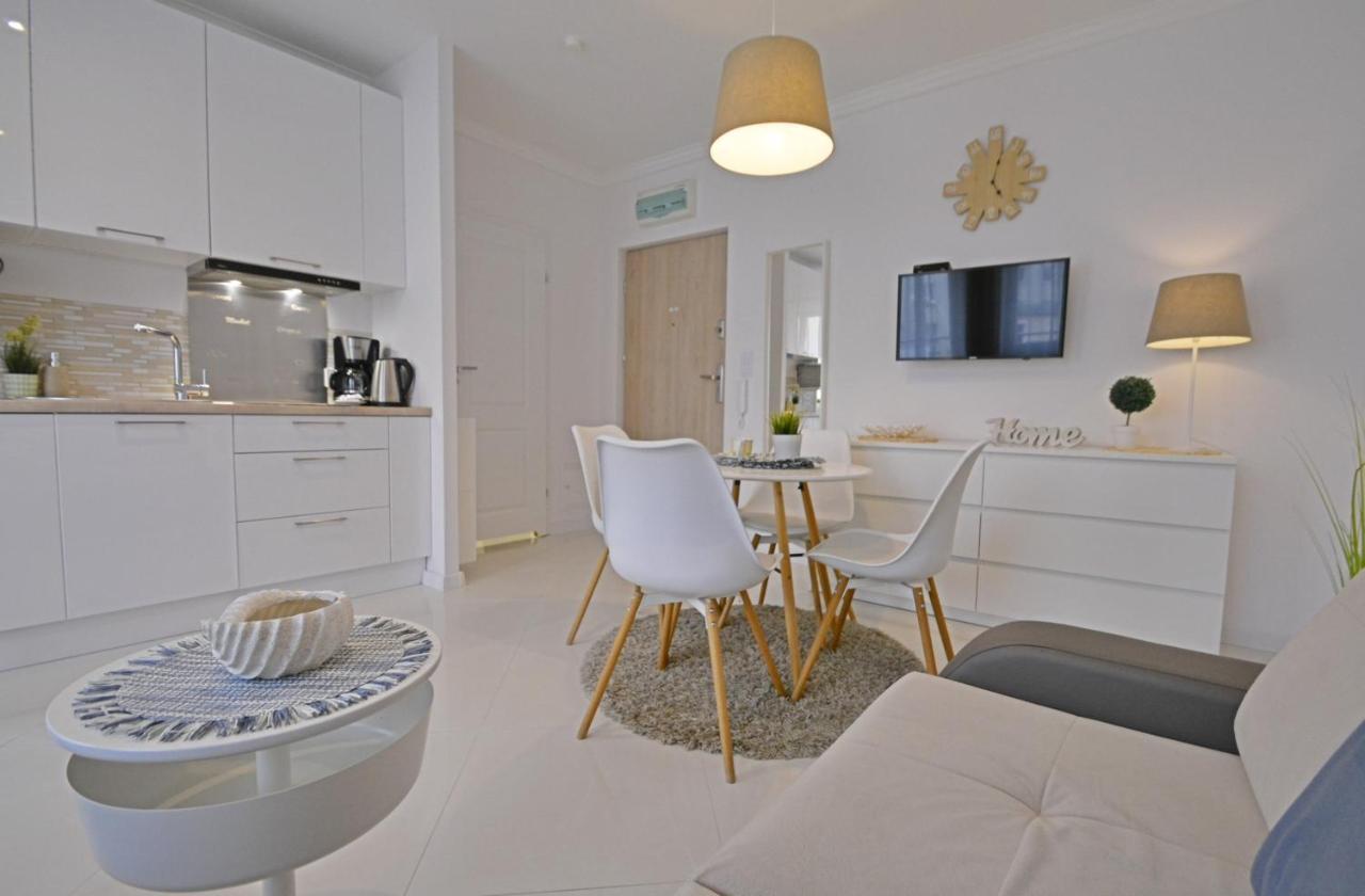 Apartamenty Bryza - Kwartal Rozy Wiatrow - Garaz Свиноуйсьце Экстерьер фото