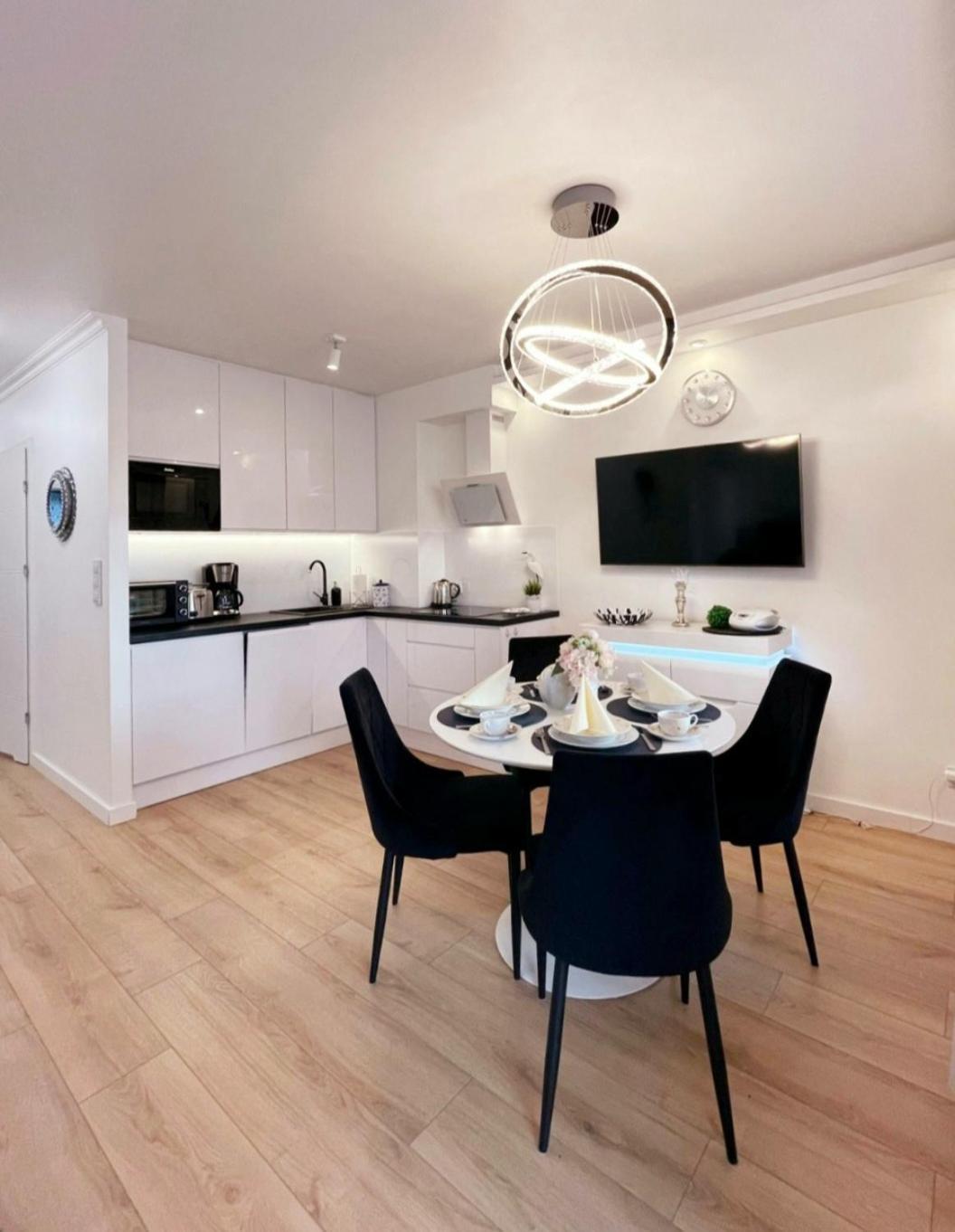 Apartamenty Bryza - Kwartal Rozy Wiatrow - Garaz Свиноуйсьце Экстерьер фото