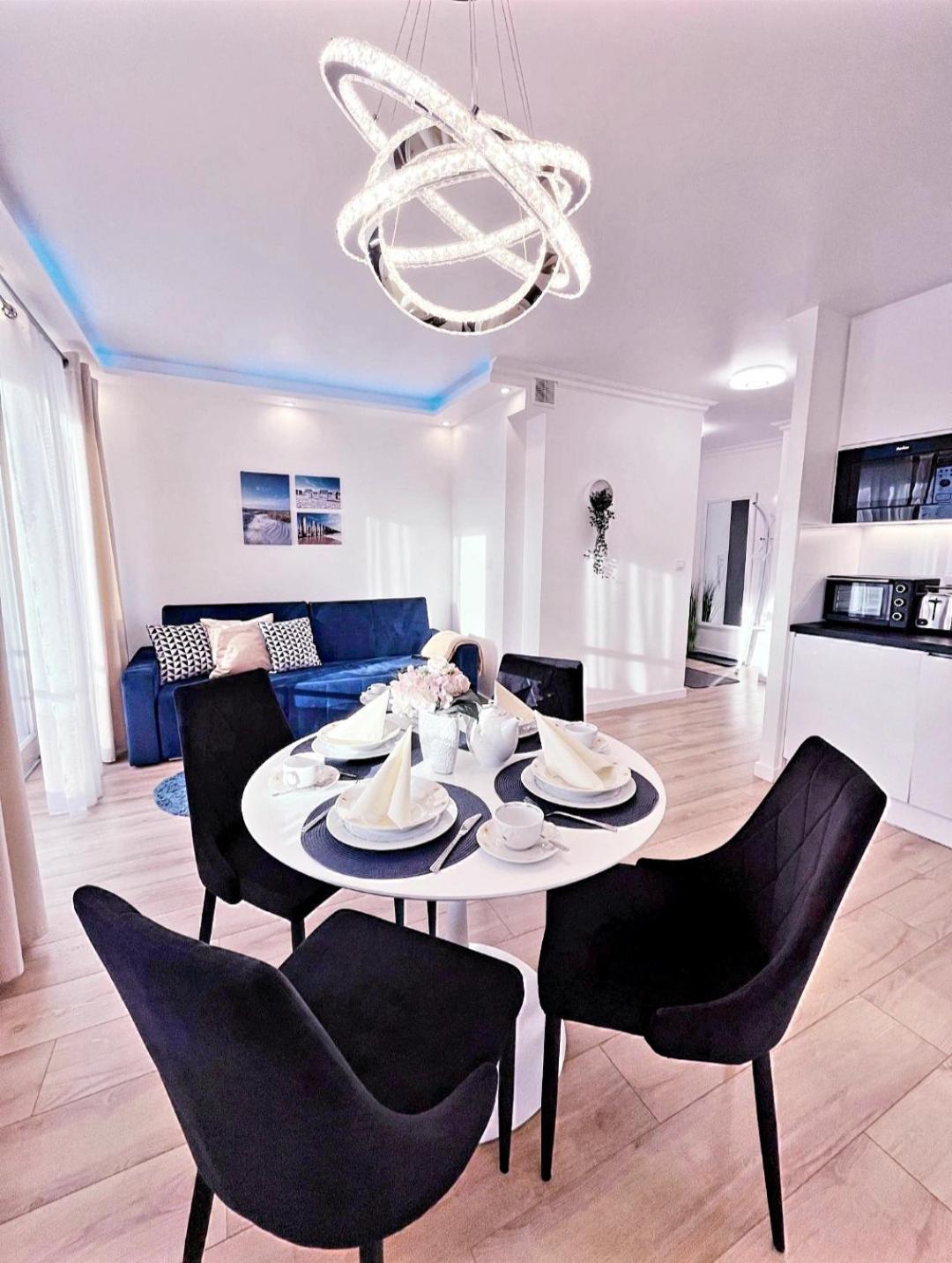 Apartamenty Bryza - Kwartal Rozy Wiatrow - Garaz Свиноуйсьце Экстерьер фото